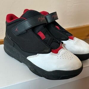 Jordan  flight big kids